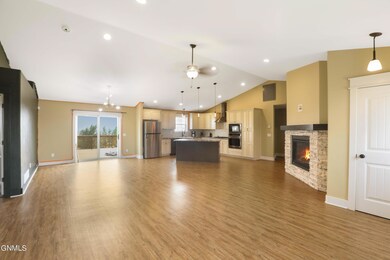 14777 Mortenson St, Williston, ND 58801 - photo 7