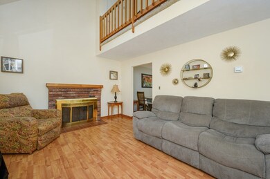 107 Hayward St unit 10, Franklin, MA 02038 - photo 6
