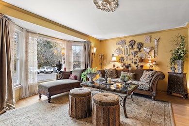 unlisted-address, Chicago, IL 60646 - photo 3