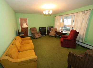 339 Horton St, Wilkes Barre, PA 18702 - photo 5