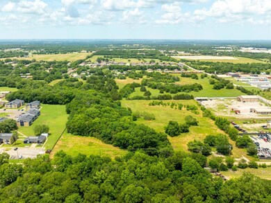 301 Monroe Ave NE, Ardmore, OK 73401 - photo 2