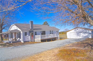 2450 Mccray Rd, Burlington, NC 27217 - photo 2