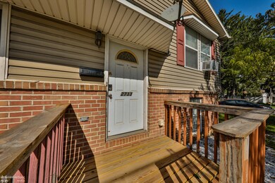 2733 Columbia St, Easton, PA 18045 - photo 6