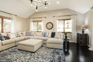 10932 Byrd Dr, Fairfax, VA 22030 - photo 4