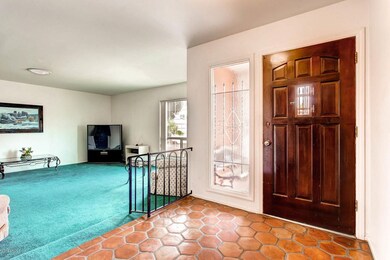 3653 W Shangri LA Rd Phoenix-large-004-4