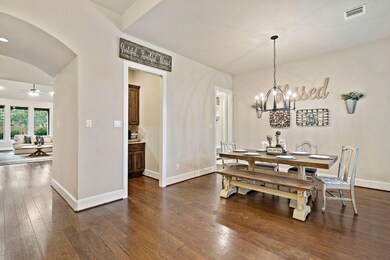 Large Dining Room with Dry Bar
