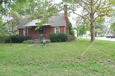 201n howard 003