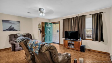 1733 Mount Washington Rd, Ardmore, OK 73401 - photo 4