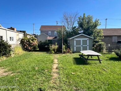 681 Strawberry Ave, Bloomsburg, PA 17815 - photo 4