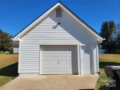 3827 Bent Creek Dr SW, Concord, NC 28027 - photo 4