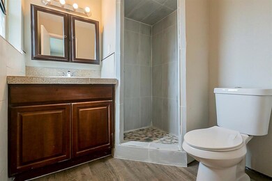 812 Mccurry Ave, Bedford, TX 76022 - photo 7