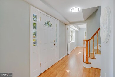 4104 Middle Ridge Dr, Fairfax, VA 22033 - photo 7