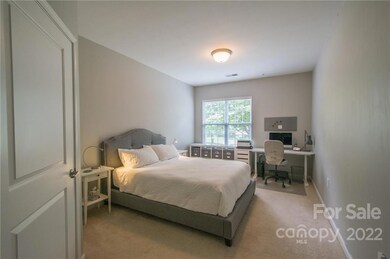 518 Appeldoorn Cir unit 518, Asheville, NC 28803 - photo 7