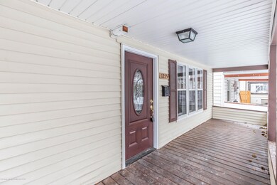 1215 Walsh St, Lansing, MI 48912 - photo 3