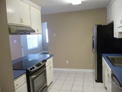 103 Haverhill Cir, Warner Robins, GA 31088 - photo 3