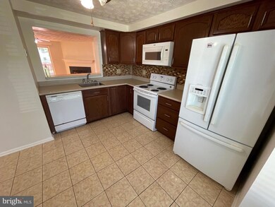 15407 Norwalk Ct, Bowie, MD 20716 - photo 4