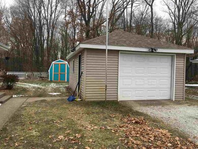 20860 N Lake Dr, Walkerton, IN 46574 - photo 2