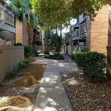 6001 Reims Rd unit 802, Houston, TX 77036 - photo 4