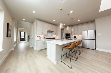 10315 Tranquil Lake Dr, Missouri City, TX 77459 - photo 2