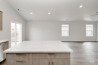 7354 S Menzingers Ave, Meridian, ID 83642 - photo 5