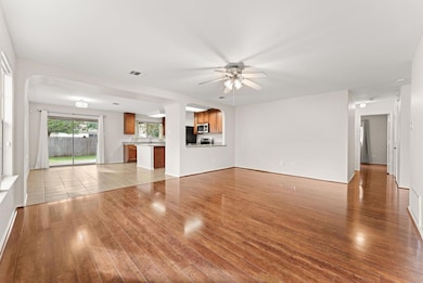 203 Sil Cove, Leander, TX 78641 - photo 6