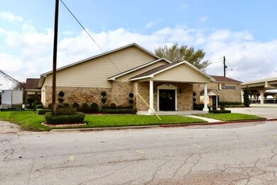 1008 Allen St, Rosenberg, TX 77471 - photo 4