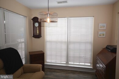 2511 Shelley Cir, Frederick, MD 21702 - photo 7