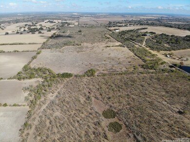 4101 County Road 4516, Hondo, TX 78861 - photo 4