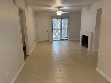 12622 Ashford Meadow Dr unit C, Houston, TX 77082 - photo 2