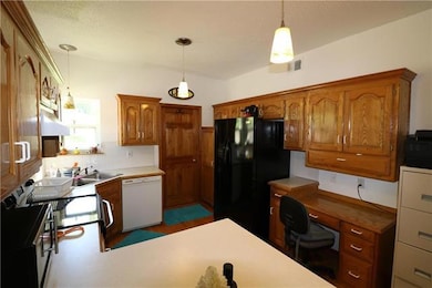 10210 W 51st Terrace, Shawnee, KS 66203 - photo 4