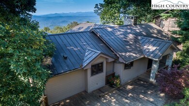 UNASSUMING Exterior and Spectacular John's River G
