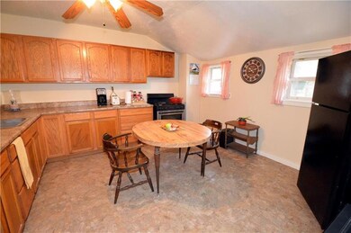 640 Furnace St, Emmaus, PA 18049 - photo 6