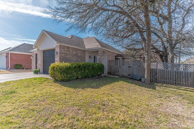 1002 Story Book Ln, Weatherford, TX 76086 - photo 3