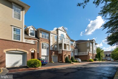 7871 Rolling Woods Ct unit 401, Springfield, VA 22152 - photo 3