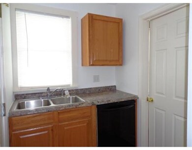 69 Bridge St, West Springfield, MA 01089 - photo 3