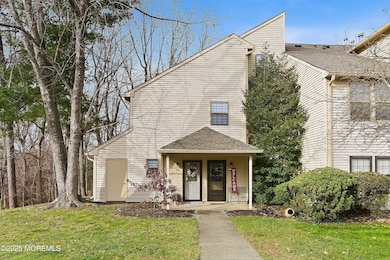 201 Begonia Ct unit 201, Jackson, NJ 08527 - photo 2