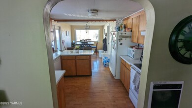 PXL_20220213_221822059