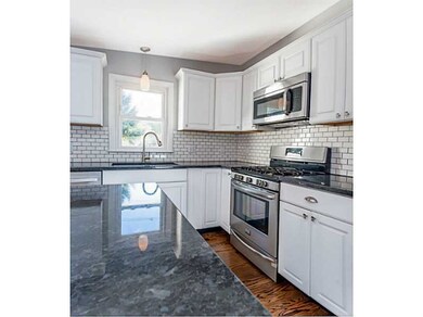 Kitchen. Bright Kitchen!