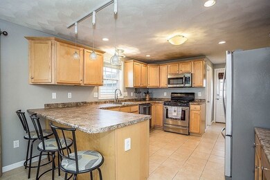 38 Joseph Ave, Dracut, MA 01826 - photo 7