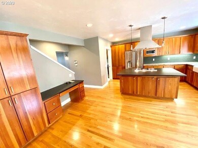 3872 Meadow View Dr, Eugene, OR 97408 - photo 5