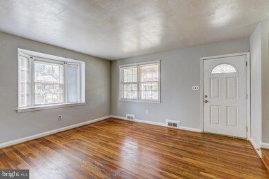 1265 Cedarcroft Rd, Baltimore, MD 21239 - photo 5
