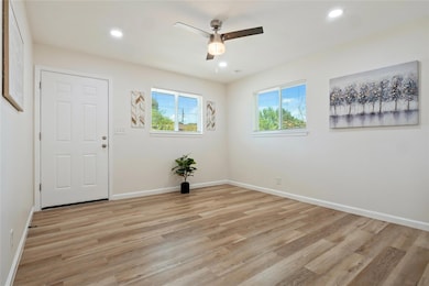 4913 Hawk Cove unit B, Austin, TX 78745 - photo 6