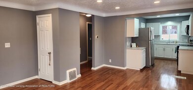1112 Gordon Ave, Lansing, MI 48910 - photo 4