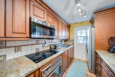 Left angle view of kitchen