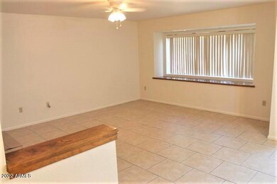 REDONDO LIVING ROOM