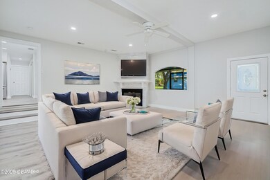 1 - Living Room - Modern - 0