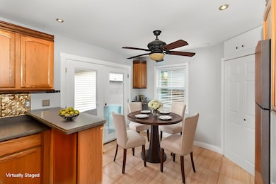 Dining room Vitural stagged