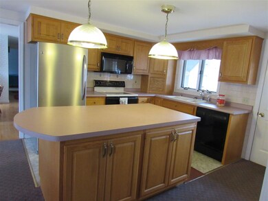 37 Elm St, Sanbornville, NH 03872 - photo 2