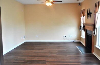 2286 Meadow Bend Dr, Columbus, IN 47201 - photo 6