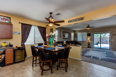 SPACIOUS KITCHEN